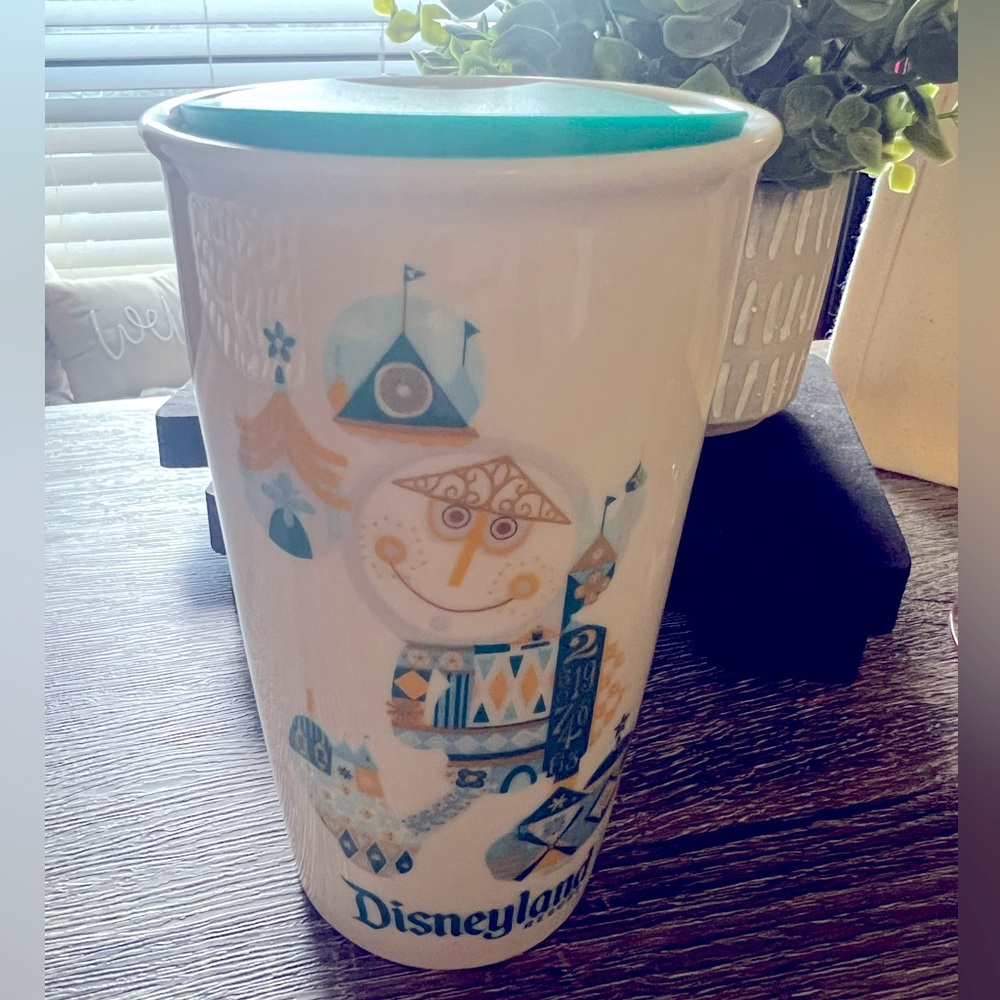 Disneyland Starbucks ceramic travel mug